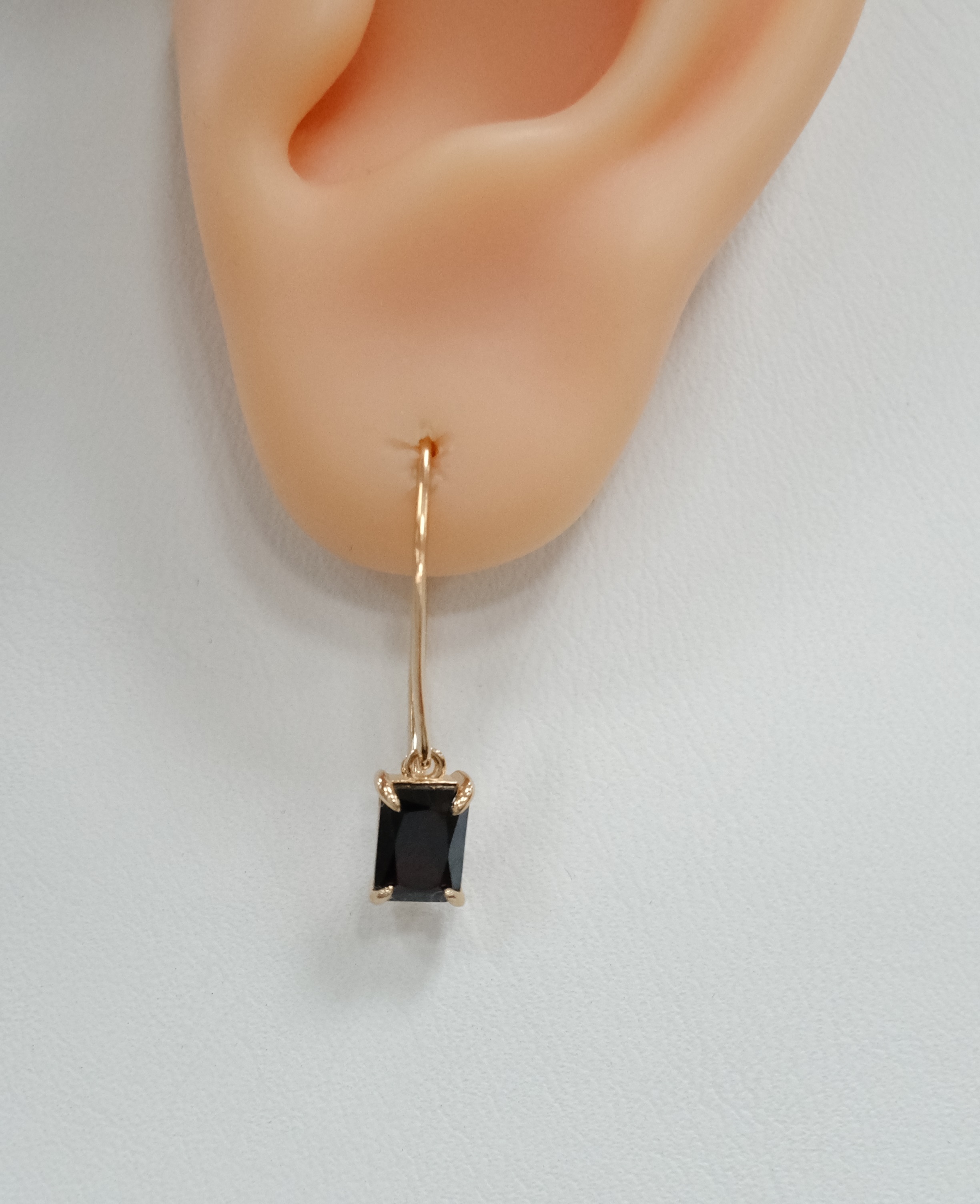Серебряные серьги с гранатами